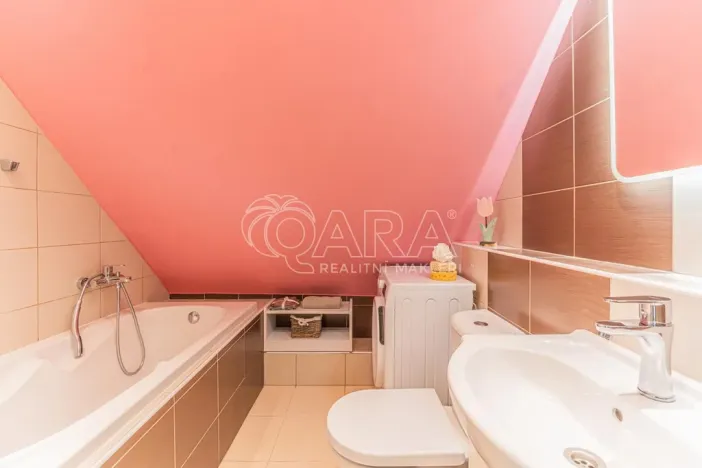 Prodej rodinného domu, Buštěhrad, U Cihelny, 155 m2