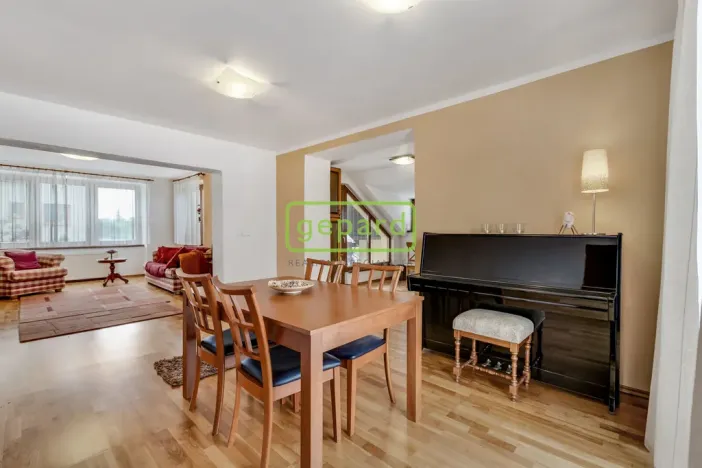Prodej vícegeneračního domu, Přelouč, Na Vyšehradě, 353 m2