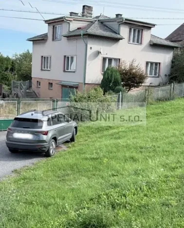 Prodej rodinného domu, Dobrovice - Holé Vrchy, 250 m2