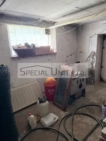 Prodej rodinného domu, Dobrovice - Holé Vrchy, 250 m2