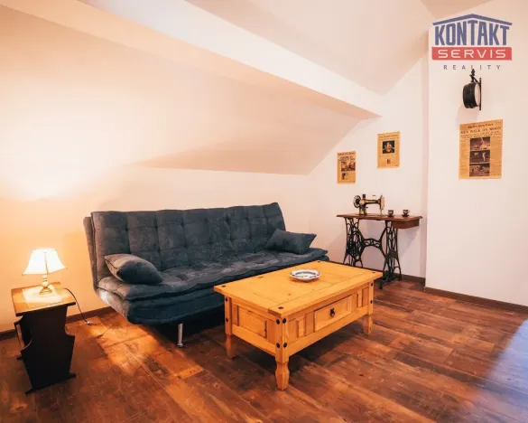 Pronájem chalupy, Mojné - Černice, 1065 m2