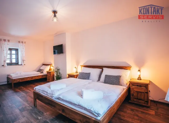 Pronájem chalupy, Mojné - Černice, 1065 m2