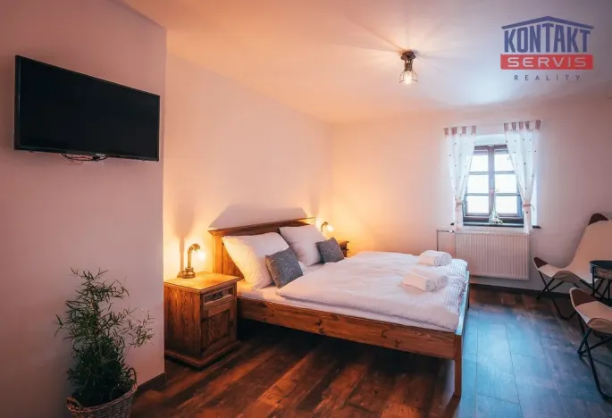 Pronájem chalupy, Mojné - Černice, 1065 m2