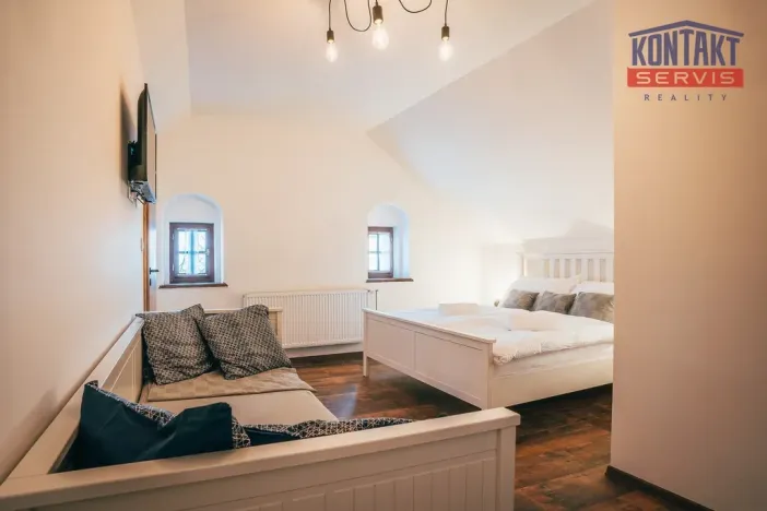 Pronájem chalupy, Mojné - Černice, 1065 m2