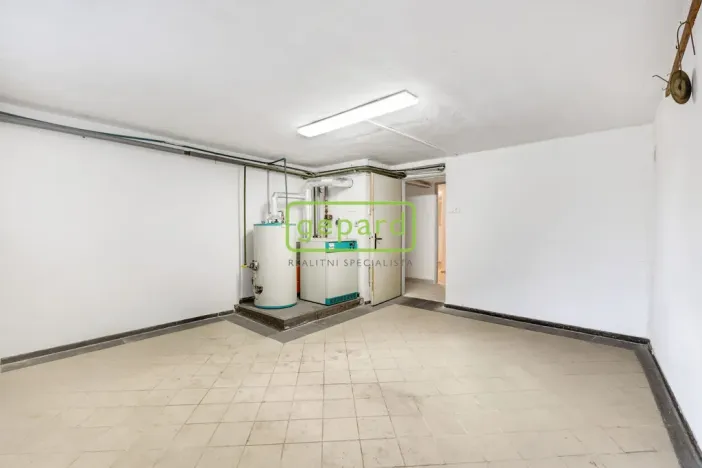 Prodej vícegeneračního domu, Přelouč, Na Vyšehradě, 353 m2