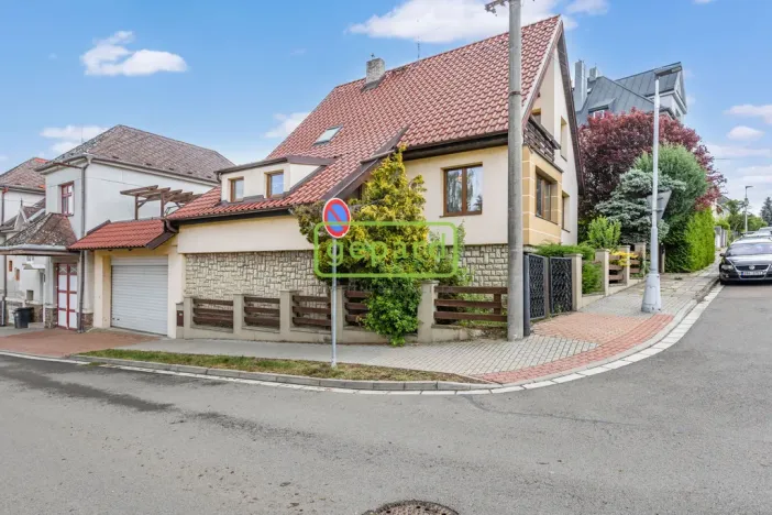 Prodej vícegeneračního domu, Přelouč, Na Vyšehradě, 353 m2