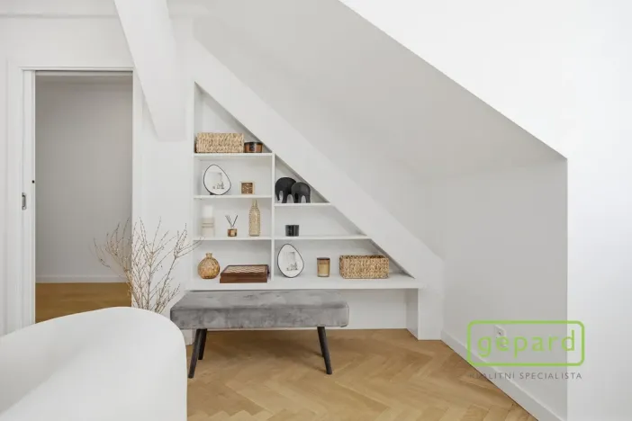 Prodej bytu 2+1, Praha, Čestmírova, 97 m2