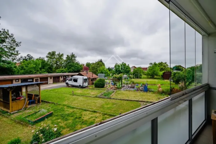 Prodej bytu 3+1, Čestice, 77 m2