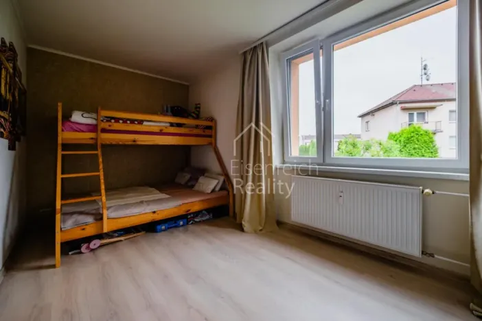 Prodej bytu 3+1, Čestice, 77 m2