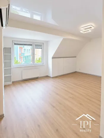 Pronájem bytu 2+kk, Děčín, Liliová, 36 m2