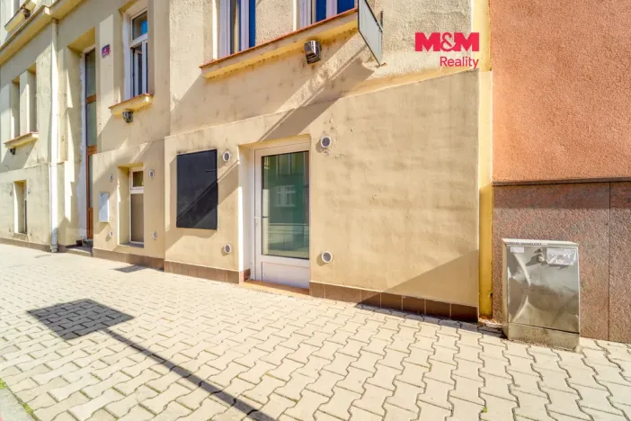 Pronájem obchodního prostoru, Plzeň - Východní Předměstí, Radyňská, 109 m2