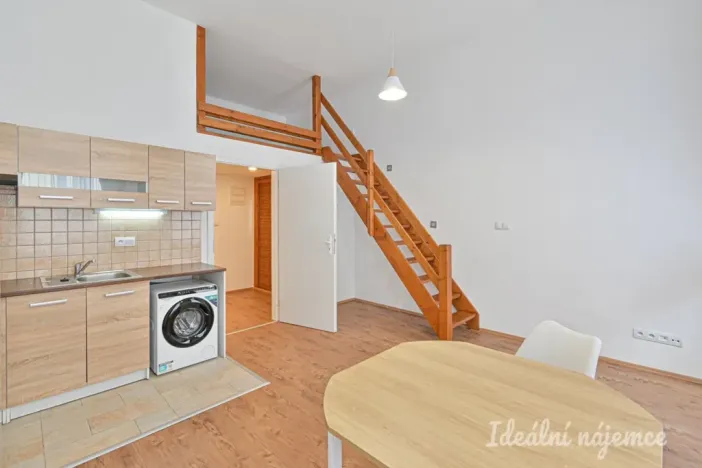 Pronájem bytu 1+kk, Brno - Černá Pole, Erbenova, 25 m2