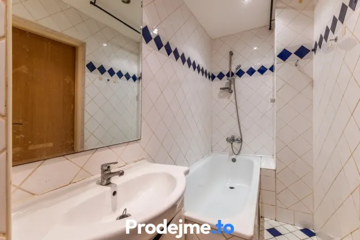 Prodej bytu 1+1, Znojmo, 17. listopadu, 42 m2