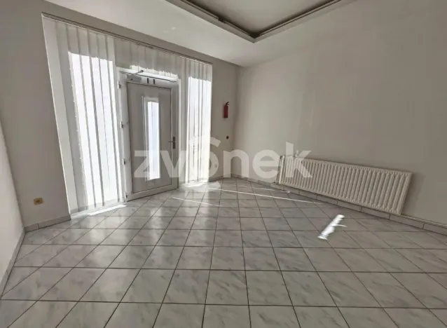 Pronájem kanceláře, Zlín, Sokolská, 78 m2