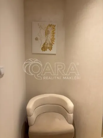 Prodej bytu 1+kk, Praha - Prosek, Veltruská, 22 m2