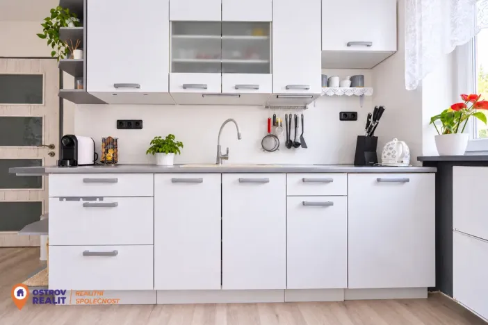Prodej bytu 2+1, Hlubočky, Letní, 5 m2