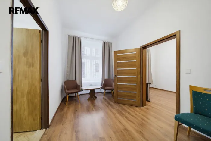 Prodej ubytování, Karlovy Vary, Raisova, 80 m2