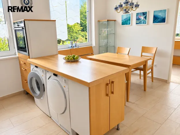 Pronájem bytu 2+1, Karlovy Vary - Bohatice, Jasmínová, 78 m2