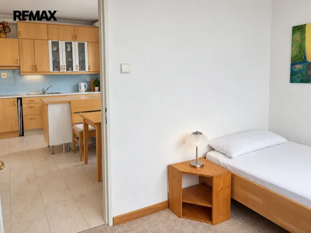 Pronájem bytu 2+1, Karlovy Vary - Bohatice, Jasmínová, 78 m2