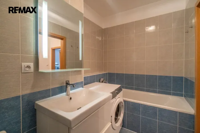 Pronájem bytu 2+kk, Praha, Kabešova, 56 m2