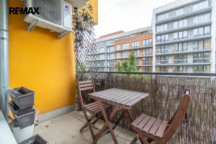 Pronájem bytu 2+kk, Praha, Kabešova, 56 m2