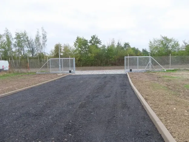 Pronájem komerčního pozemku, Praha - Běchovice, Podnikatelská, 351 m2