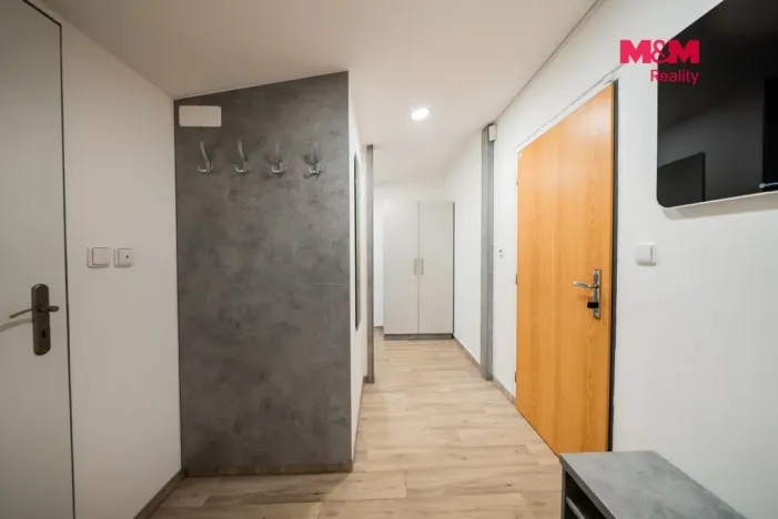 Prodej bytu 1+kk, Ostružná - Ramzová, 30 m2