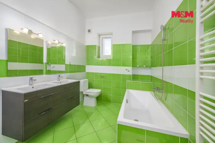 Prodej rodinného domu, Žleby, Ronovská, 177 m2