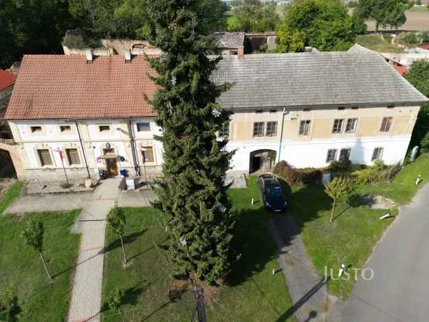 Prodej rodinného domu, Kmetiněves, 180 m2