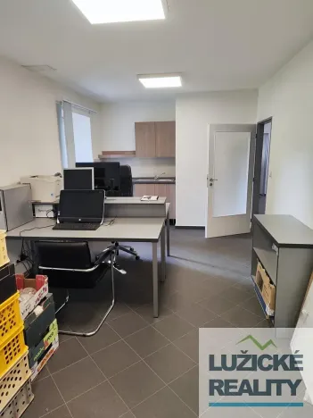 Pronájem kanceláře, Česká Lípa, Tovární, 21 m2