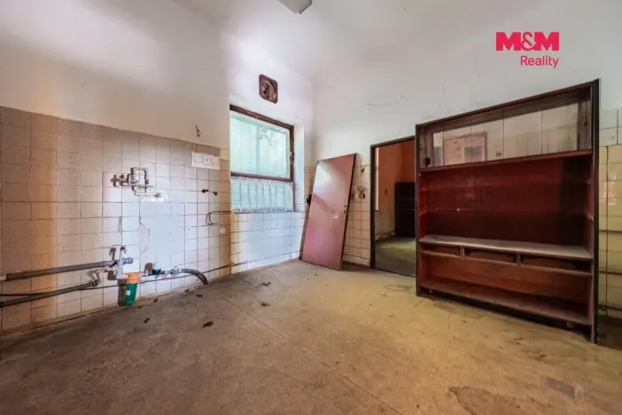 Prodej obchodního prostoru, Nová Ves - Vepřek, 600 m2