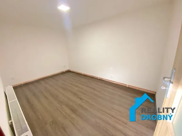 Pronájem bytu 2+kk, Kamenický Šenov, Dlouhá, 40 m2