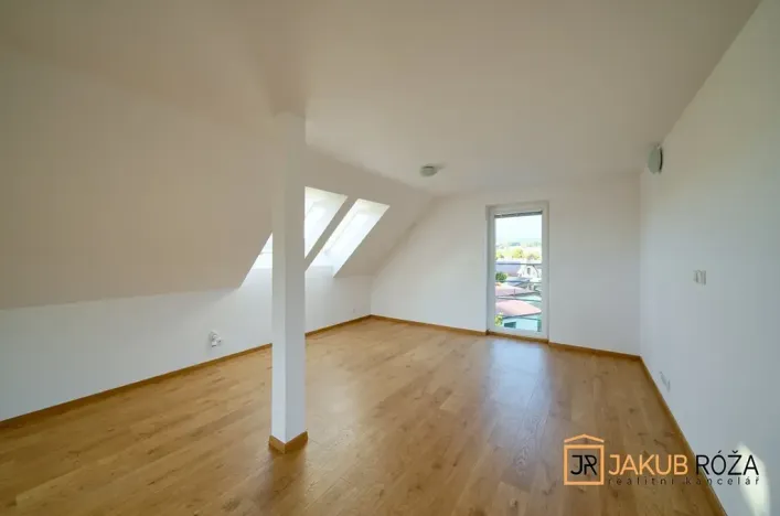 Prodej rodinného domu, Jilemnice, Polní, 219 m2