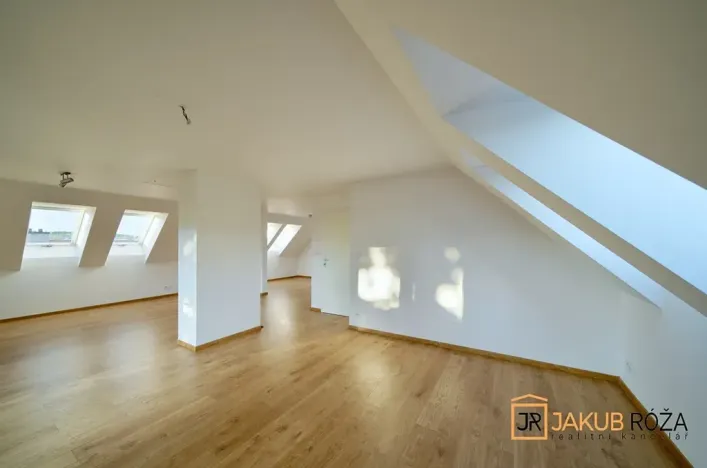Prodej rodinného domu, Jilemnice, Polní, 219 m2