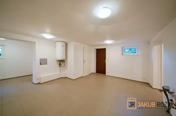 Prodej rodinného domu, Jilemnice, Polní, 219 m2