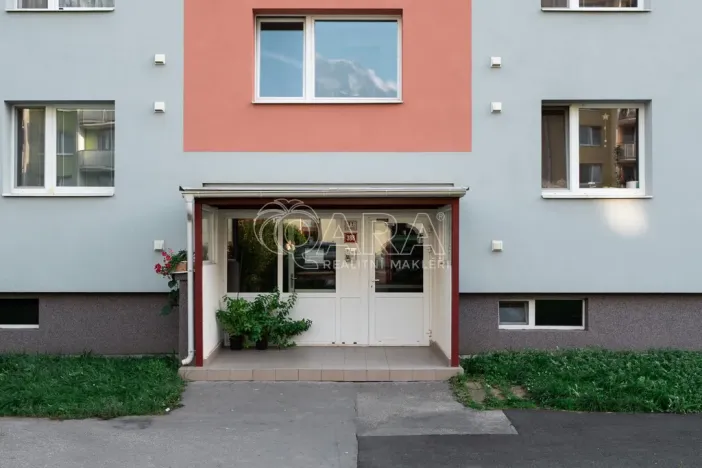 Prodej bytu 2+1, Rousínov, V Sídlišti, 45 m2