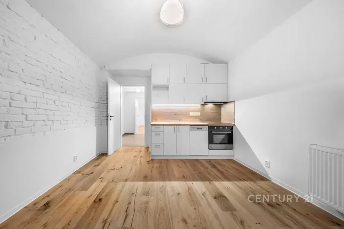 Pronájem kanceláře, Praha - Nusle, Sezimova, 50 m2