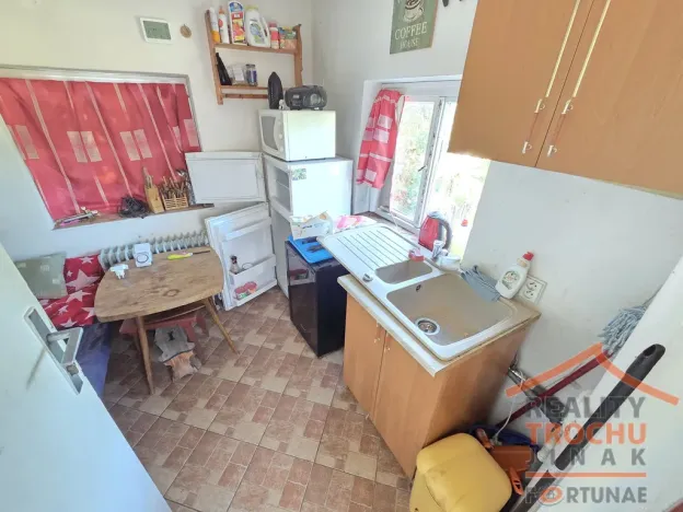 Prodej chaty, Chvaletice, 450 m2