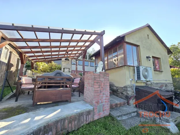 Prodej chaty, Chvaletice, 450 m2