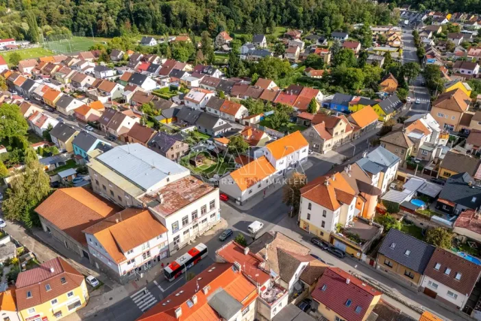 Prodej obchodního prostoru, Kladno - Švermov, Sportovní, 180 m2
