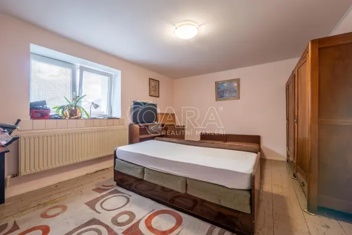 Prodej obchodního prostoru, Kladno - Švermov, Sportovní, 180 m2