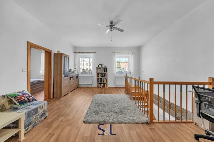 Prodej rodinného domu, Doksy, náměstí Republiky, 470 m2
