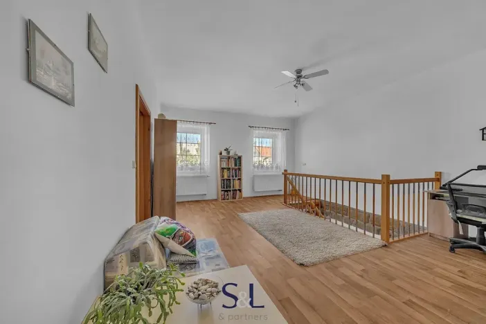 Prodej rodinného domu, Doksy, náměstí Republiky, 470 m2