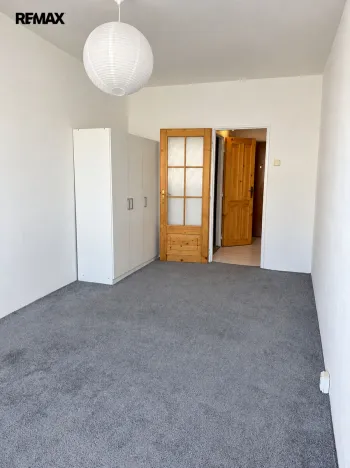 Pronájem bytu 2+1, Praha - Kobylisy, Slancova, 62 m2