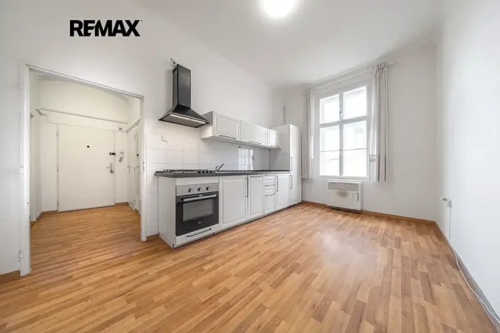 Pronájem bytu 2+1, Praha - Karlín, Prvního pluku, 73 m2
