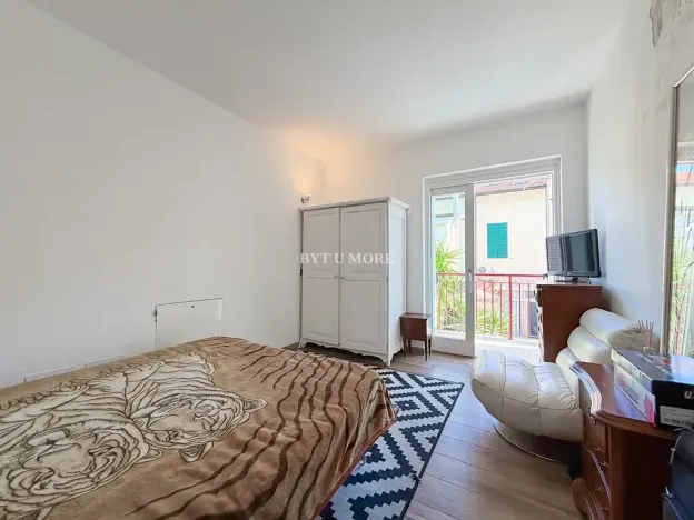Prodej vily, Viareggio, Itálie, Via Virgilio, 95 m2