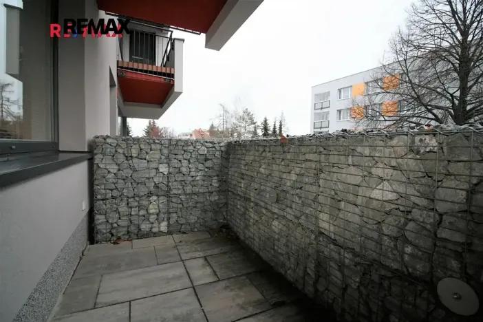Pronájem bytu 1+kk, Praha - Suchdol, Sídlištní, 38 m2