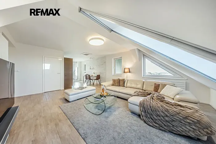 Prodej bytu 4+kk, Praha - Kbely, Semilská, 123 m2