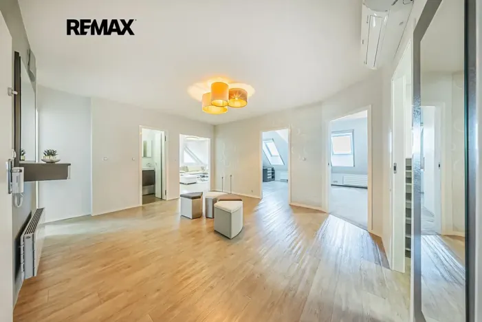 Prodej bytu 4+kk, Praha - Kbely, Semilská, 123 m2
