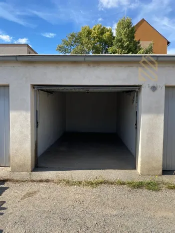 Pronájem garáže, Vyškov - Vyškov-Předměstí, Na Vyhlídce, 18 m2